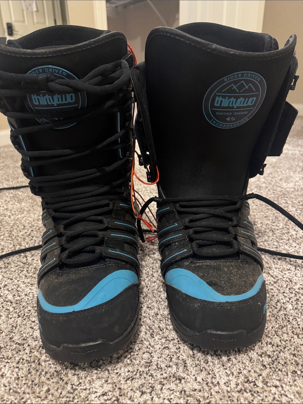thirtytwo Men’s Black & Blue Snowboard Boots